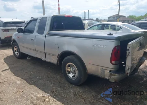 2001 Ford F-150 Xl/Xlt z USA, uszkodzony, nr VIN 2FTZX17221CB01390